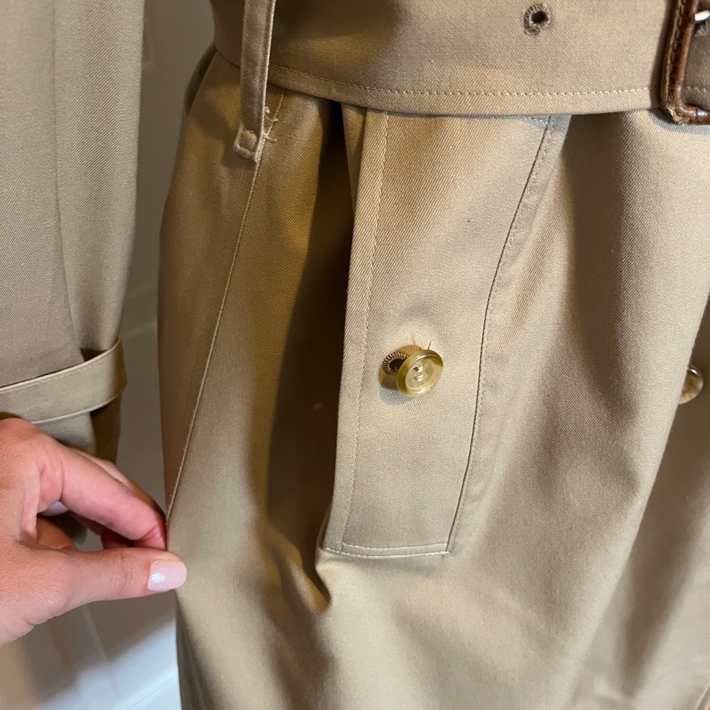 Vintage Burberry Removable Wool Lined Trench Coat - Picture 16 of 16